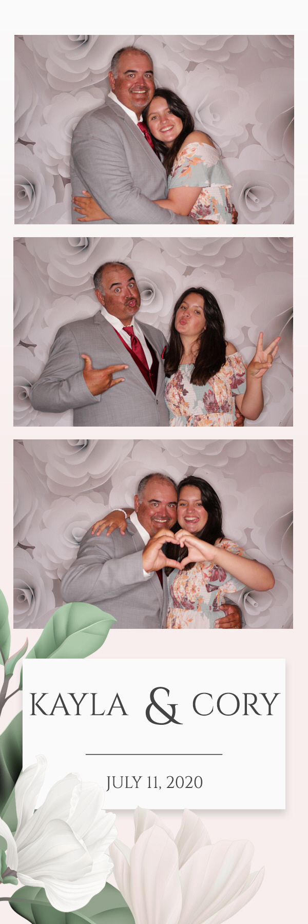 Kayla and Cory Wedding | View more photos from the event at gallery.photoboothbillings.com/u/PhotoBoothBillings/Kayla-and-Cory-Wedding